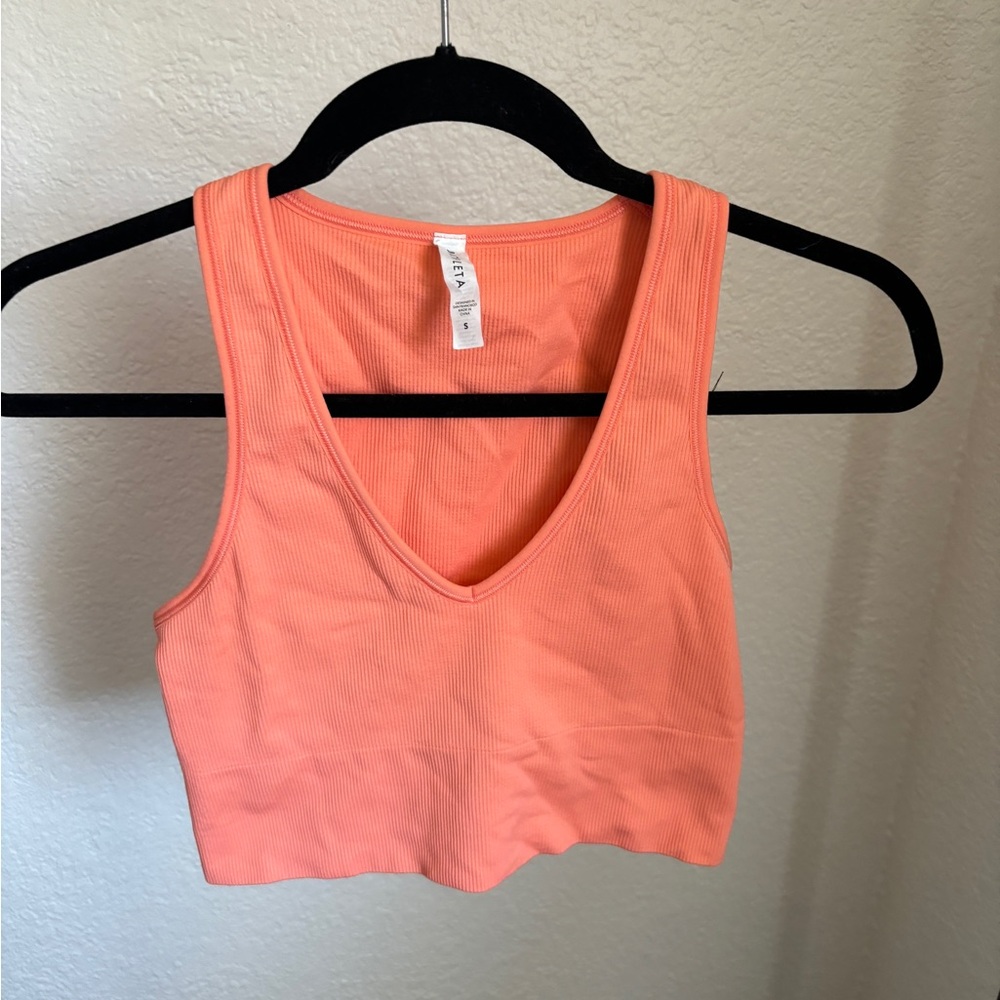 Athletic top